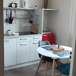 Les Cocons Avec Balcon Apartment Vichy